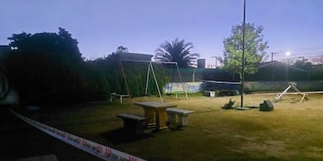 La menor tenía 10 años y estaba con su madre en la plaza, cayó de la hamaca y se golpeó la cabeza (Gentileza).