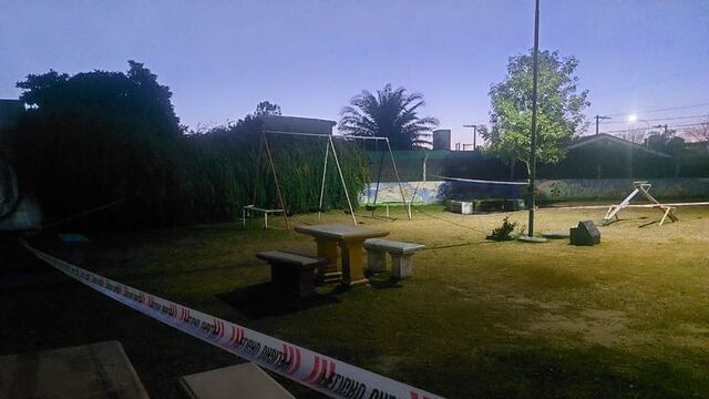La menor tenía 10 años y estaba con su madre en la plaza, cayó de la hamaca y se golpeó la cabeza (Gentileza).