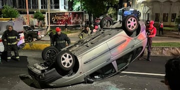 Impactante triple choque con vuelco en Villa Carlos Paz. Gentileza Diario de Carlos Paz