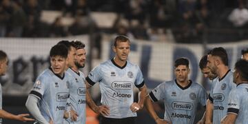 Belgrano le lleva 9 puntos a sus perseguidores, con 21 en juego hasta el final del torneo (Federico López Claro / La Voz).