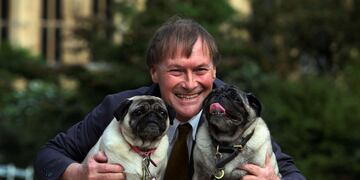 El diputado británico David Amess fue apuñalado durante un encuentro con sus votantes en Essex, y murió a causa de las heridas.