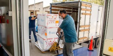 Arribó a la provincia una partida de dosis de Sputnik V, destinada a personas mayores de 70 años.