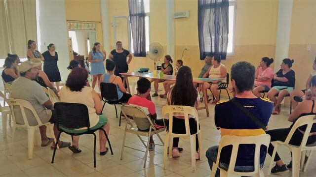 Reunión con familias por el Programa Bicentenario Inclusión Educativa en Rafaela