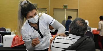 Se vacunará sin turno a mayores de 18 años que no tengan ninguna dosis.