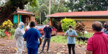 Los abuelos positivos estarán en un sector de aislamiento y el personal deberá realizar el aislamiento en sus respectivos domicilios.