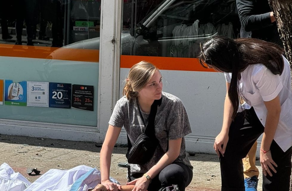 Desastre vial en Córdoba: habló una médica que se salvó de milagro y asistió a la joven que está grave
