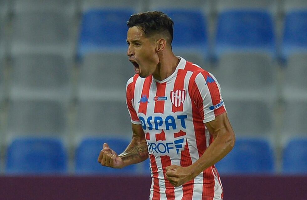 El gol de Cuqui Márquez a Boca, que lo aleja de Belgrano