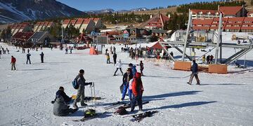 APERTURA TEMPORADA 2023
INICIO DE LA TEMPORADA DE ESQUI EN EL VALLE DE LAS LEÑAS. Archivo
