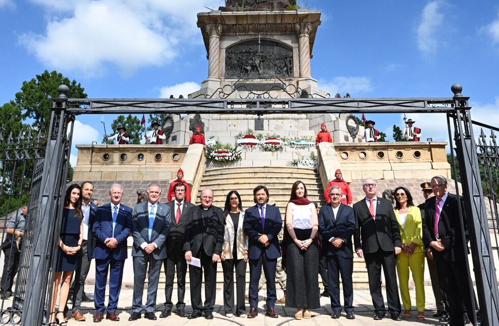 Jaldo participó en la conmemoración de la Batalla de Salta junto a autoridades nacionales y provinciales