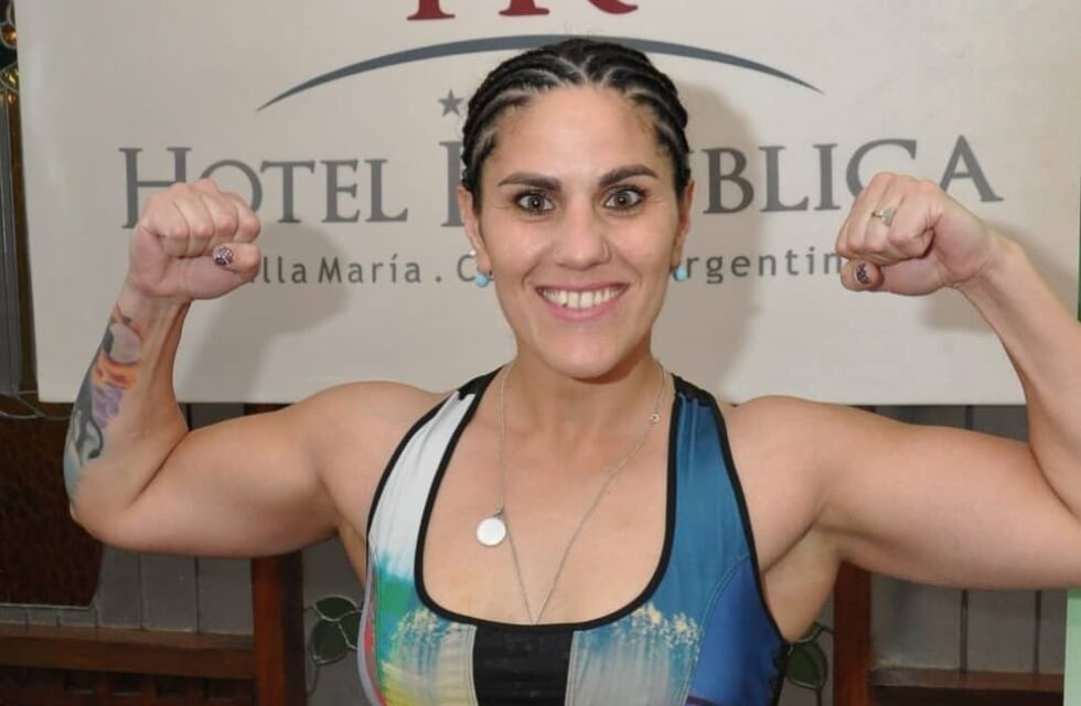 Victoria Noelia Bustos, boxeadora rosarina, por tener la vacuna Sputnik no podrá pelear por el título mundial