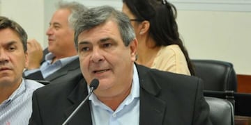 El jefe de la bancada de Juntos por el Cambio - UCR, cuestionó duramente a los directivos de Lotería Chaqueña.