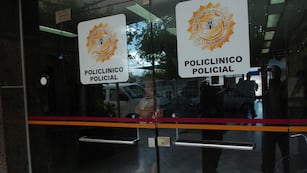 Los uniformados fueron trasladados al Policlínico Policial de Córdoba. (Archivo)