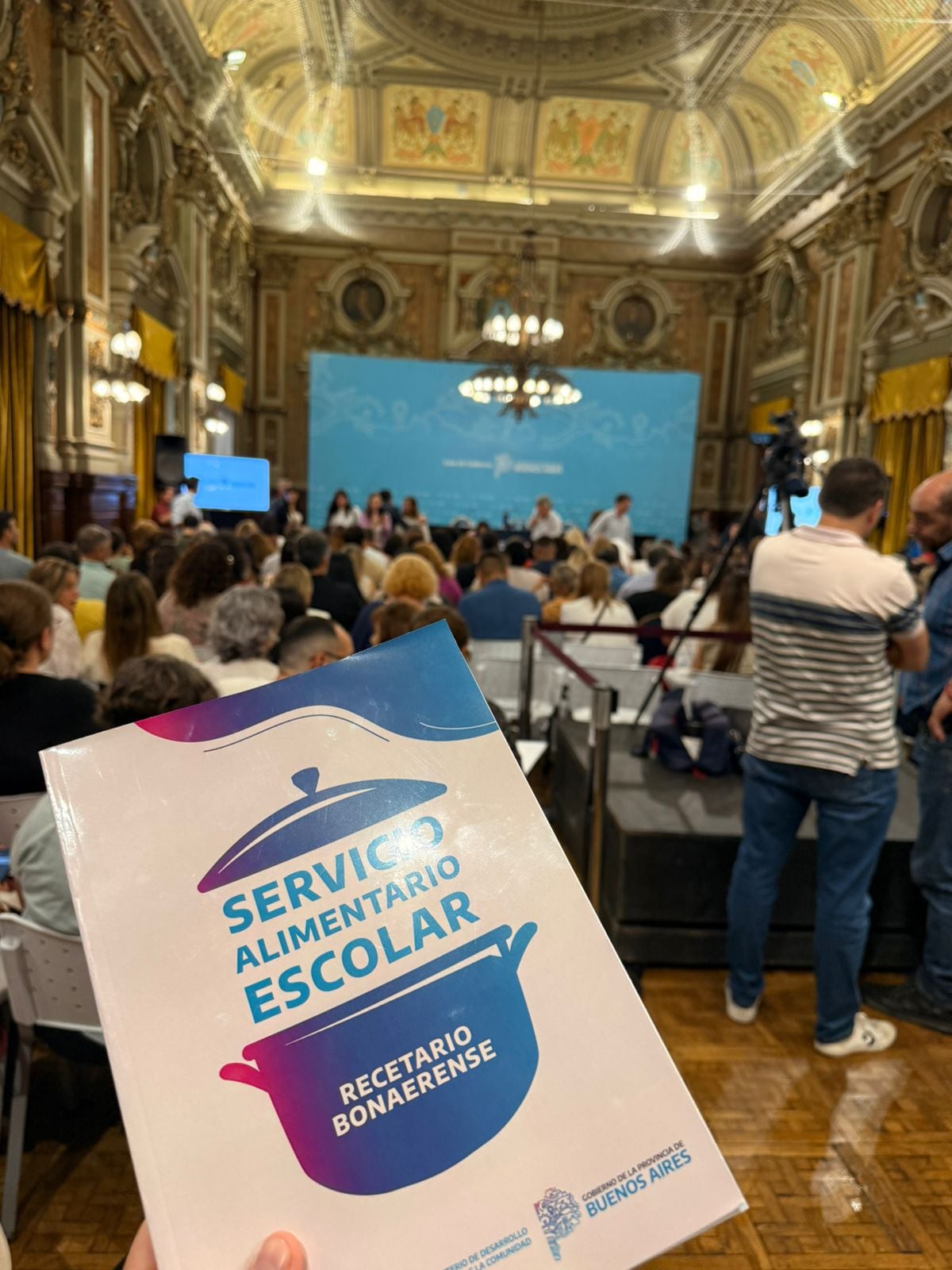 El Consejo Escolar de Tres Arroyos participó de la presentación del Primer Recetario Bonaerense del Servicio Alimentario Escolar