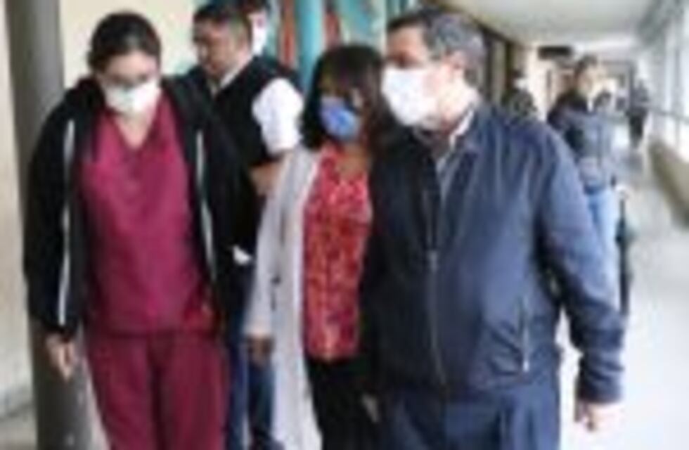 Accidente en Concepción: Medina Ruiz visitó a los heridos en el hospital local