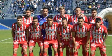 Carrana, referente de un Instituto que está "para el diván". Dolorosa derrota en Mendoza (Foto: Orlando Pelichotti).