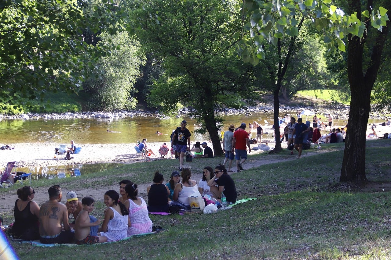 Villa Carlos Paz vive un fin de semana a pleno: la mayor plaza hotelera de Córdoba superó el 95% de ocupación