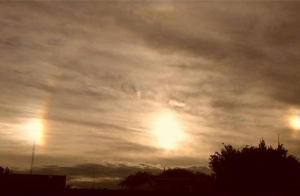 La ciudad santiagueña de Añatuya se “despertó” con tres soles en el cielo: ¿por qué ocurrió?
