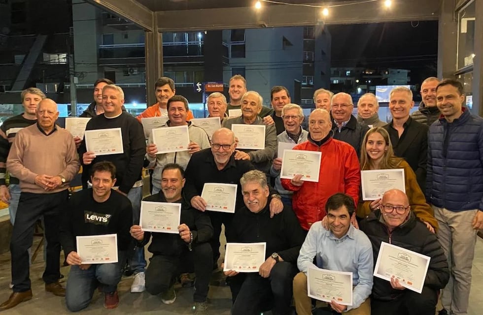 Villa Carlos Paz homenajeó a sus corredores del rally en la “Gala de Campeones”