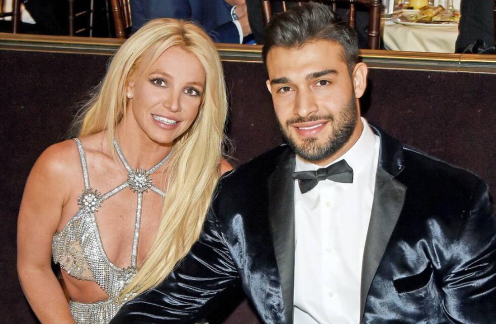 Las fotos de la boda secreta de Britney Spears: desde su vestido de novia hasta el beso que recreó con Madonna