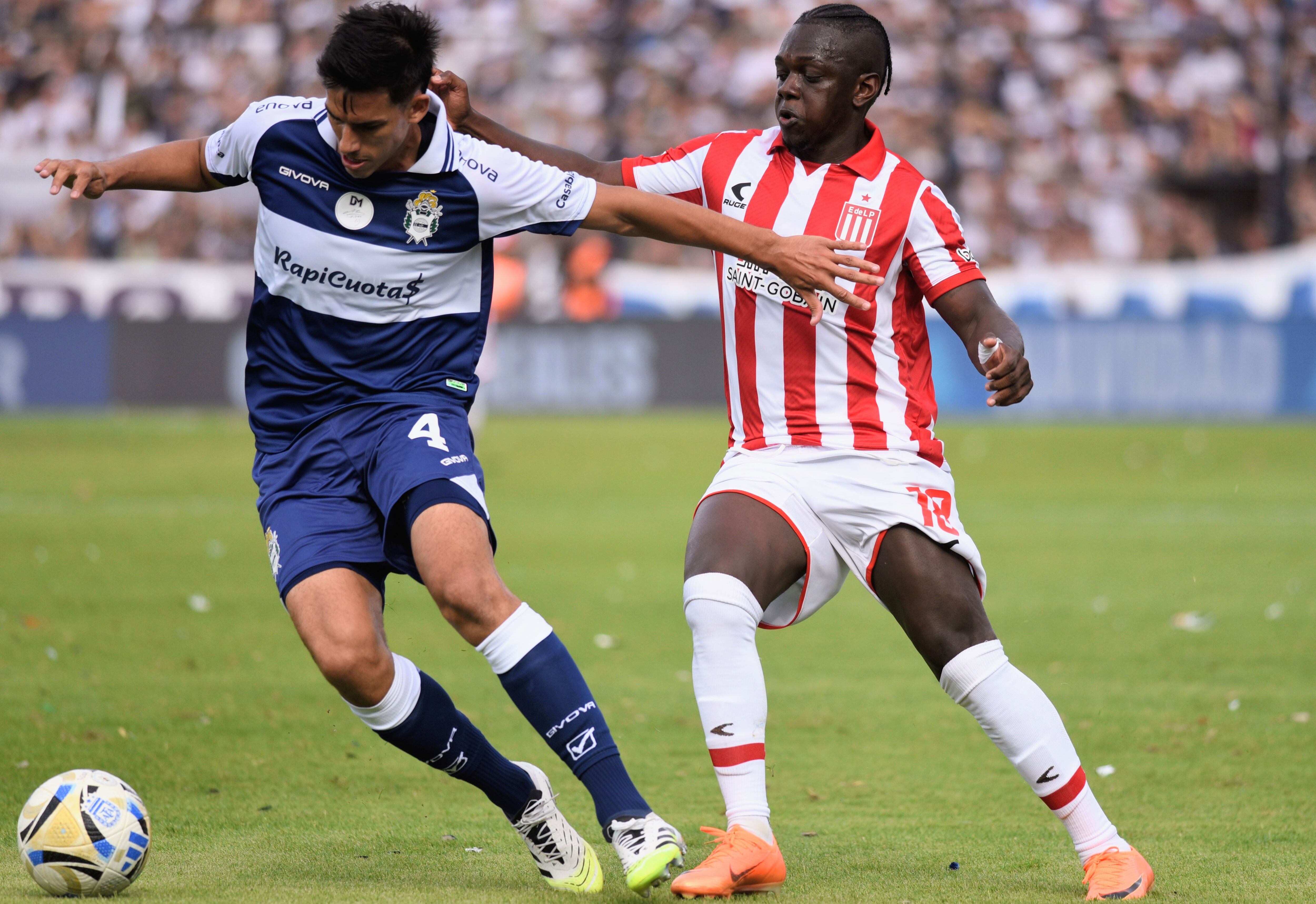 Gimnasia y Estudiantes juegan el clásico de La Plata por un lugar en la final del Torneo Clausura. (Fotobaires)