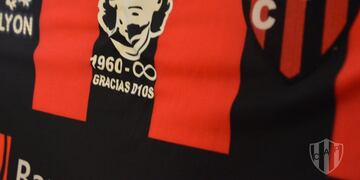 Camiseta que usará Patronato en su partido frente a Huracán