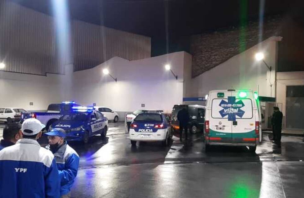 Córdoba violenta: clientes a las trompadas en una estación de servicio de Alta Gracia