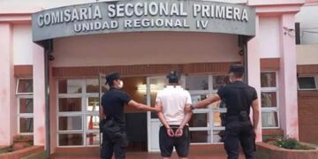 Prefecturiano acusado de abusar sexualmente de una menor seguirá detenido.