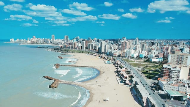 Mar del Plata es el destino más elegido del verano y cuenta con opciones de viaje en auto, micro y tren.