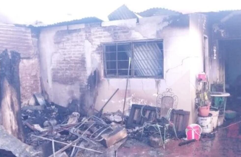 Posadas: un incendio consumió por completo una vivienda