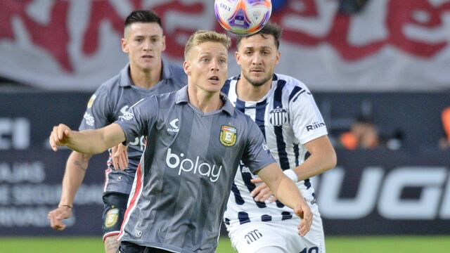 Talleres no pudo ante Estudiantes. Le faltó gol y peso ofensivo, pese al esfuerzo de Francisco Pizzini (Fotobaires).
