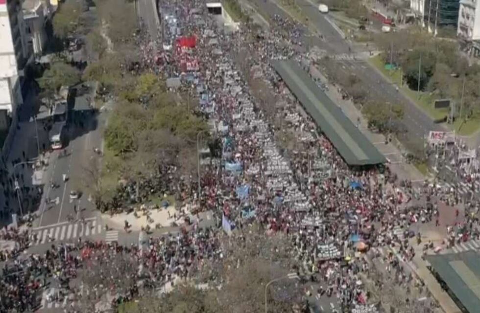 Caos de tránsito en el centro porteño por una marcha en la 9 de Julio