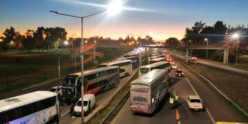 Reclamo de transportes de larga distancia. Foto: Twitter Matías Pascualetti