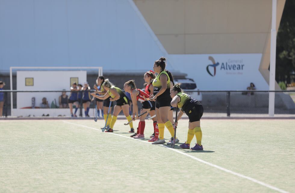 General Alvear vivió el comienzo del Torneo Vendimia de hockey sobre césped
