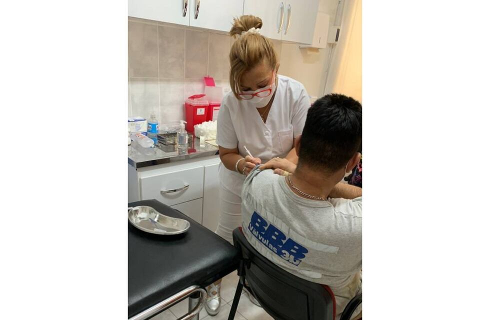 Empresas rafaelinas ya vacunan contra el COVID-19