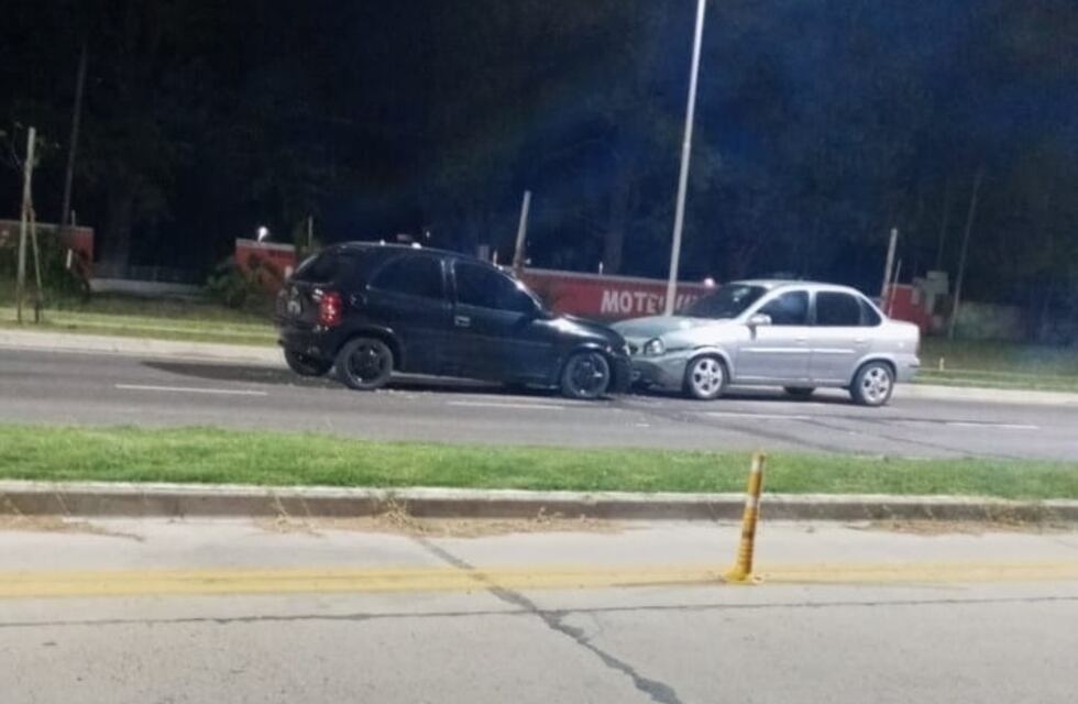 Circulaba en contramano por Avenida de las Américas e impactó contra otro vehículo