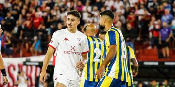 Matías Cóccaro no tuvo una sola chance clara para convertir en el Tomás A. Ducó.