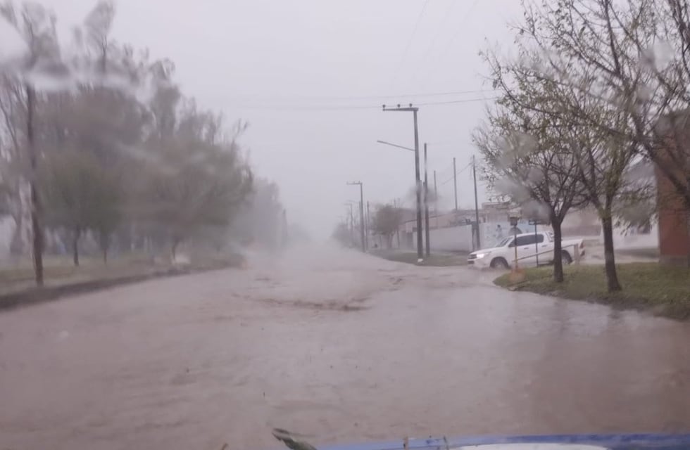 Las imágenes de la intensa tormenta que se registró en Ucacha y alrededores