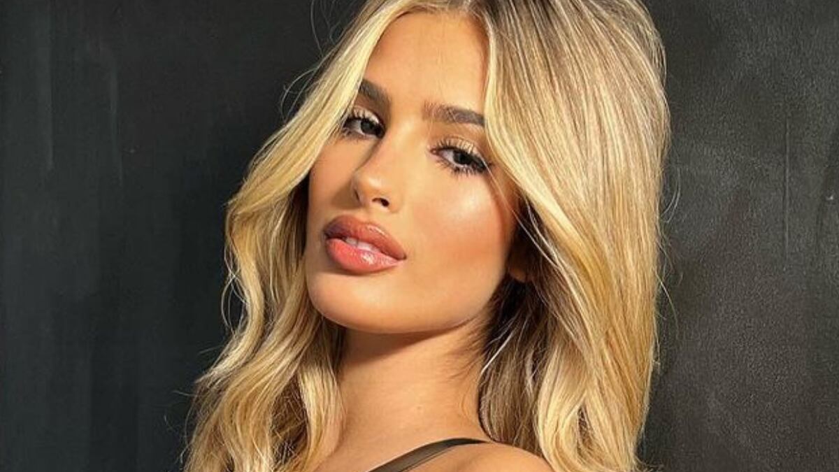 Julieta Poggio se puso un vestido cut out pero casi muestra de más en la gala de Gran Hermano 2024. (Foto: Instagram)