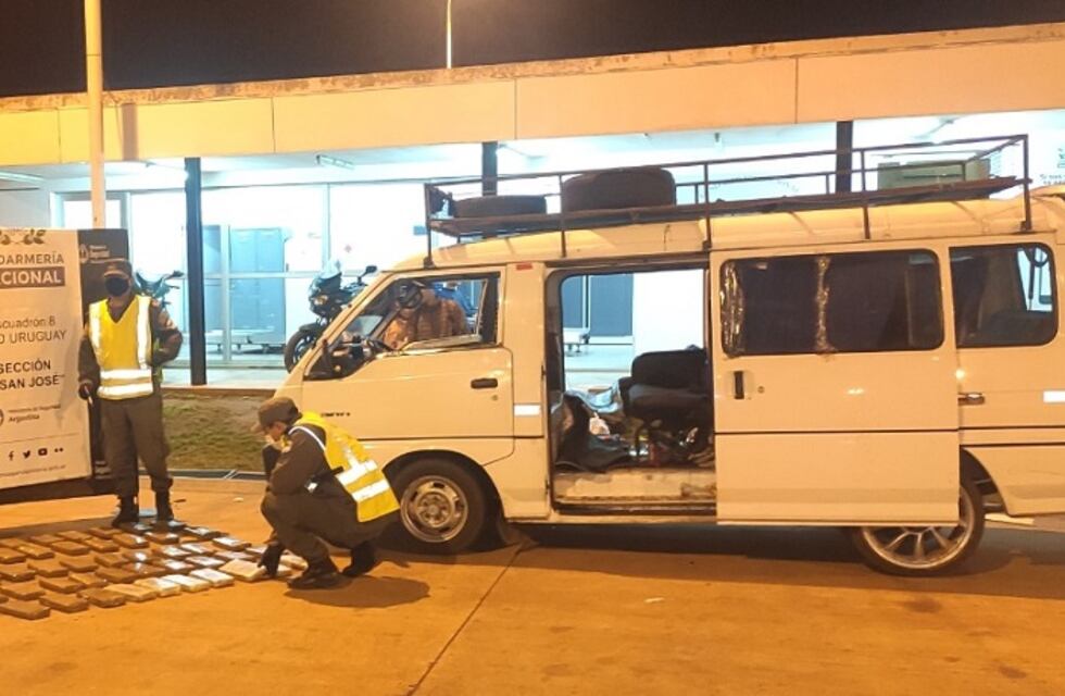 Combi que salió de Posadas cayó con droga