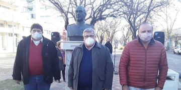 Acto en el busto a Perón en el Bv. Roca