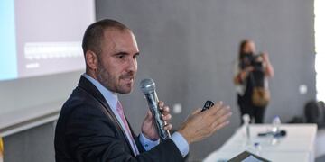 El ministro de Economía, Martín Guzmán, diisertando en la Facultad de Economía de la Universidad Nacional del Comahue, en su paso por la provincia del Neuquén. (Foto: Prensa Economía)