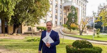 Stevanato presentó el pedido para nombrar “Alejandro Bermejo” a la nueva escuela de Maipú.