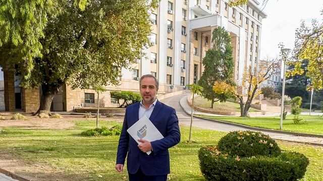 Stevanato presentó el pedido para nombrar “Alejandro Bermejo” a la nueva escuela de Maipú.