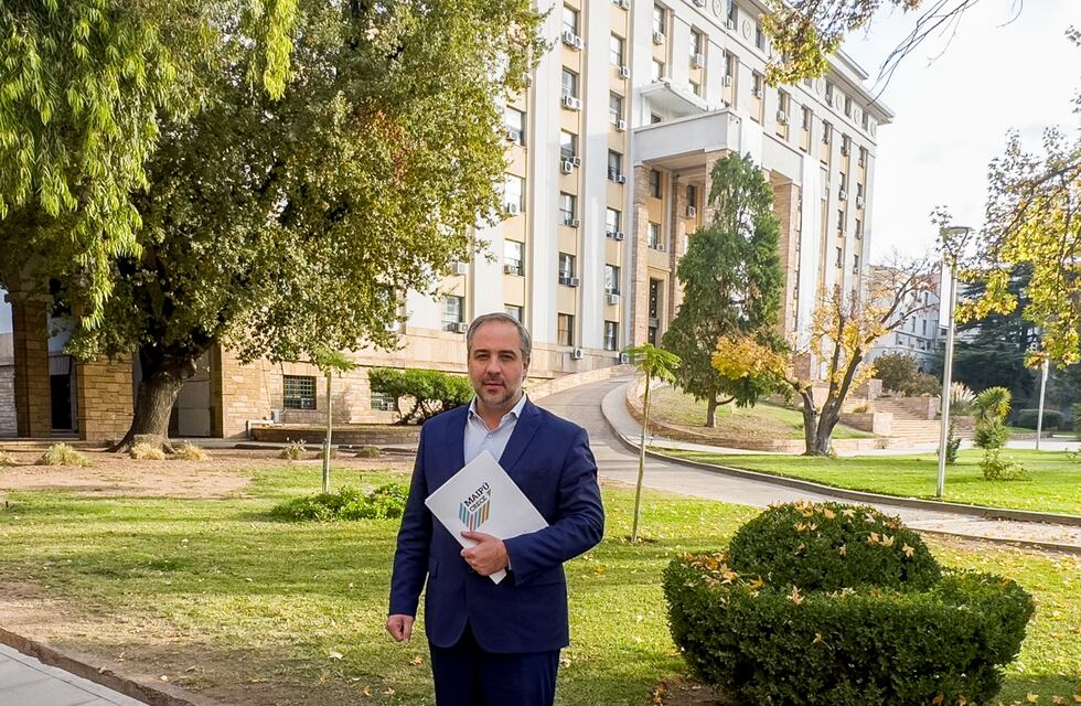 Matías Stevanato presentó el pedido para nombrar “Alejandro Bermejo” a la nueva escuela municipal