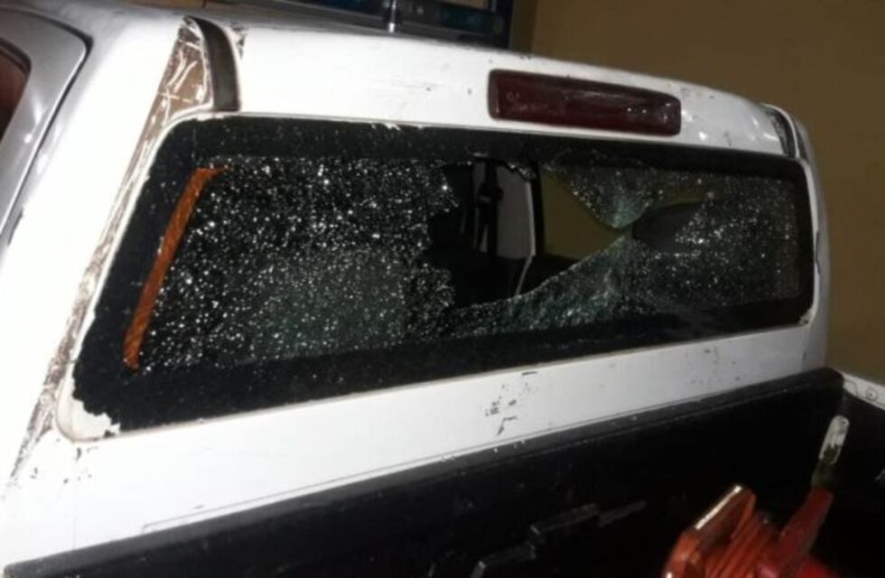 Dos hombres terminaron detenidos luego de protagonizar un hecho de desmán y violencia contra un taxista