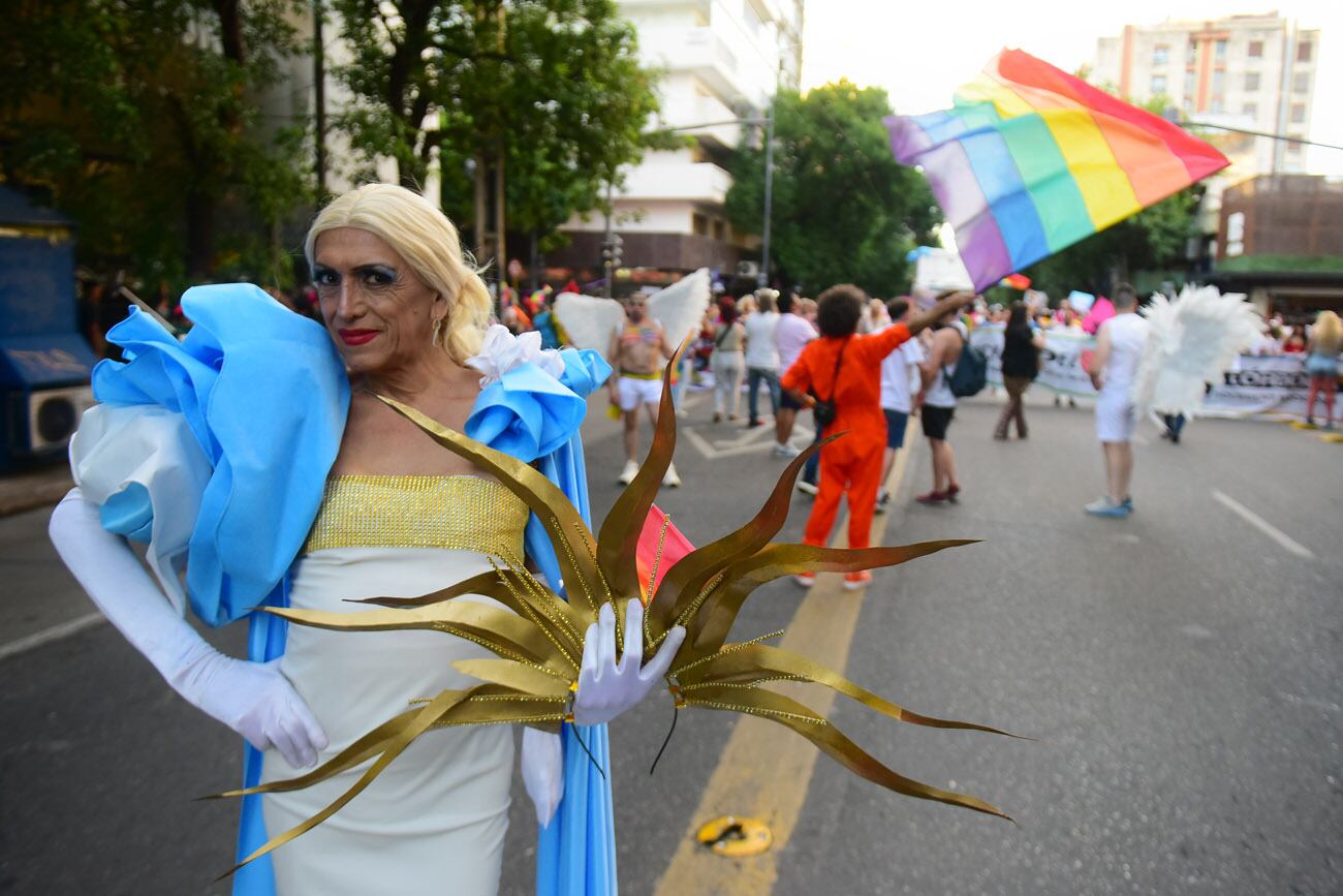 Marcha del Orgullo por las calles de Córdoba.  (Nicolás Bravo / La Voz)