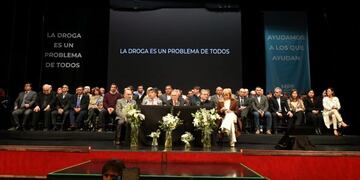 Encuentro multisectorial en Tucumán para abordar la problemática de las drogas y promover el desarrollo social.