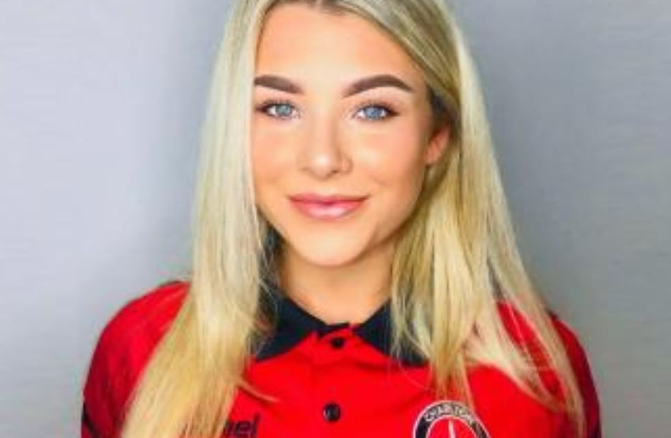 Estas tres futbolistas decidieron probar suerte en Onlyfans y ya la están rompiendo con sus fotos