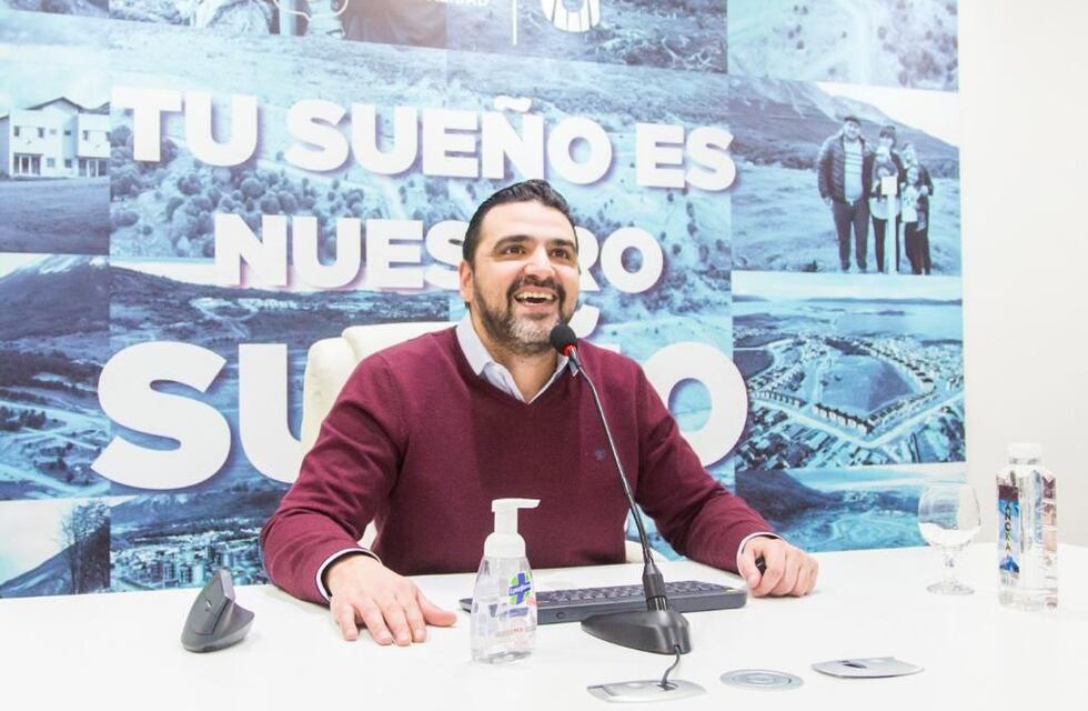 El intendente Vuoto firmó la preajudicación de un predio destinado a viviendas