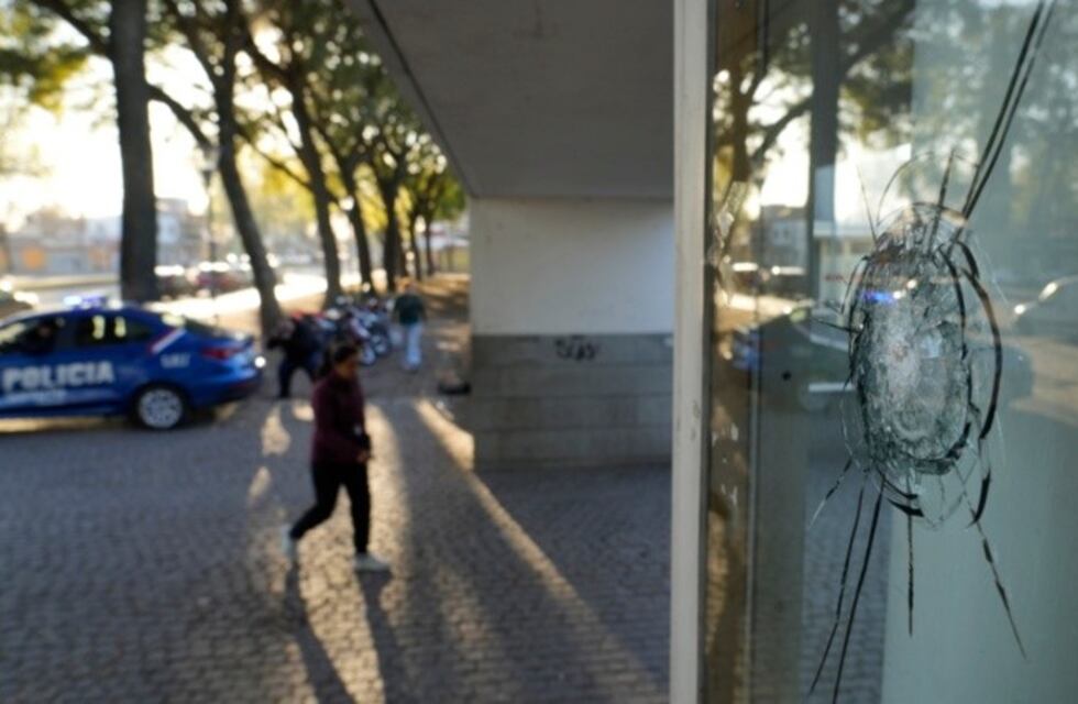 Imputan por la balacera al Distrito Sur a uno de los acusados del crimen de Virginia Ferreyra